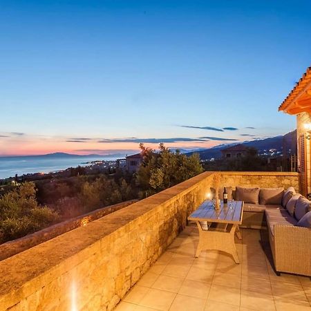 Mani Panoramic Seaviews - Luxury Summer Haven Lévktron Екстериор снимка