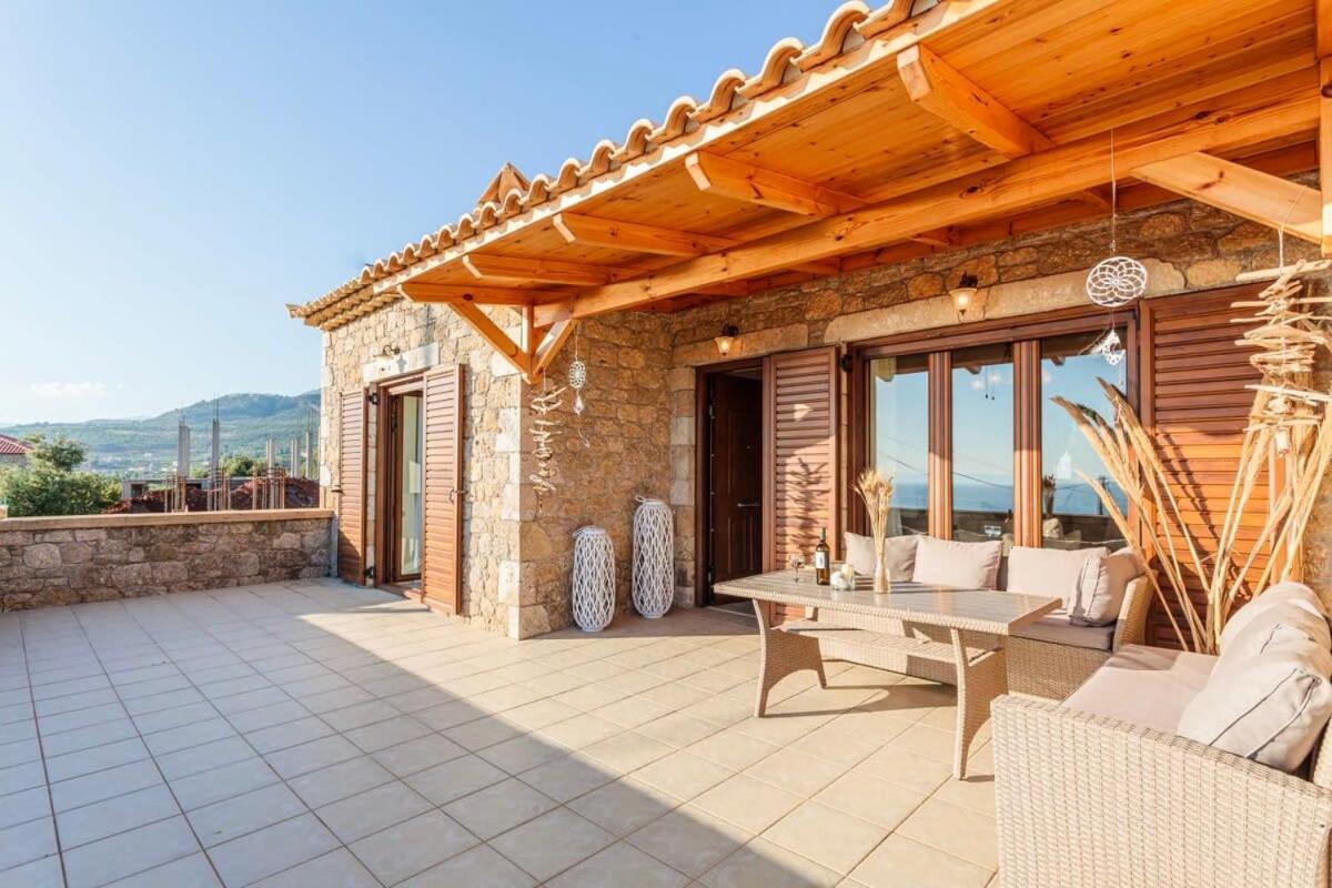 Mani Panoramic Seaviews - Luxury Summer Haven Lévktron Екстериор снимка