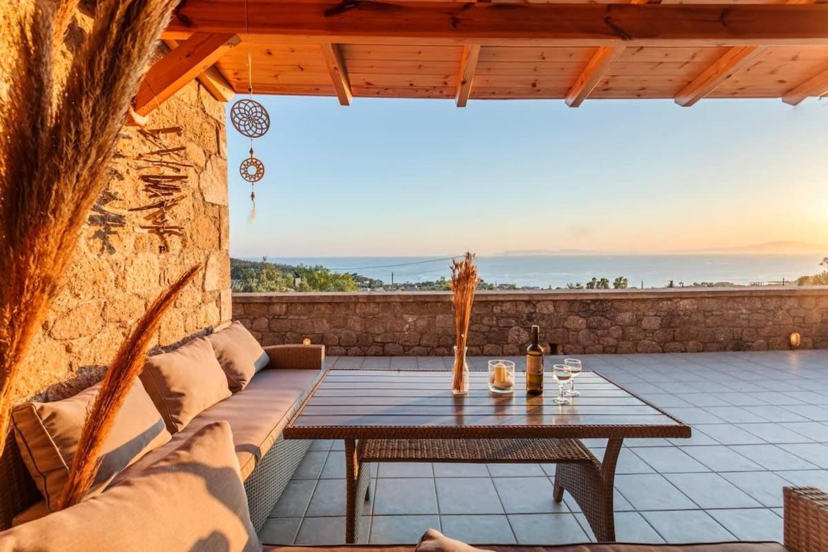 Mani Panoramic Seaviews - Luxury Summer Haven Lévktron Екстериор снимка
